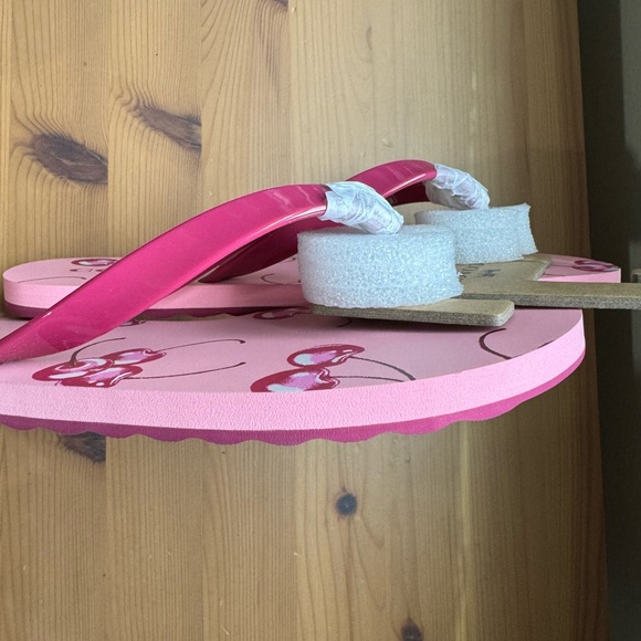 🍒 Coach Zayn Flip Flop With Cherry Print - Picture 9 of 11